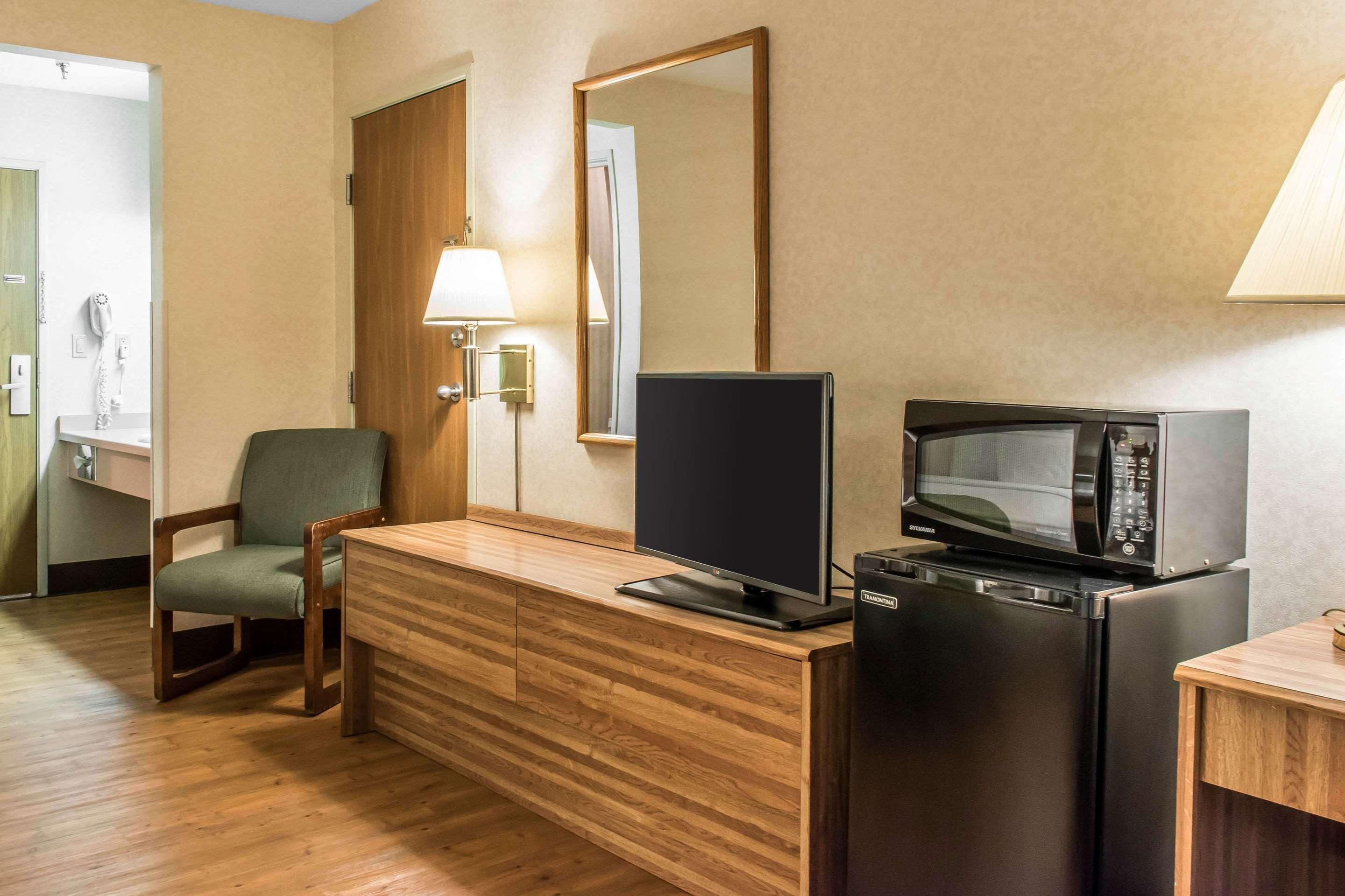 Quality Inn Arena Wilkes-Barre Eksteriør billede