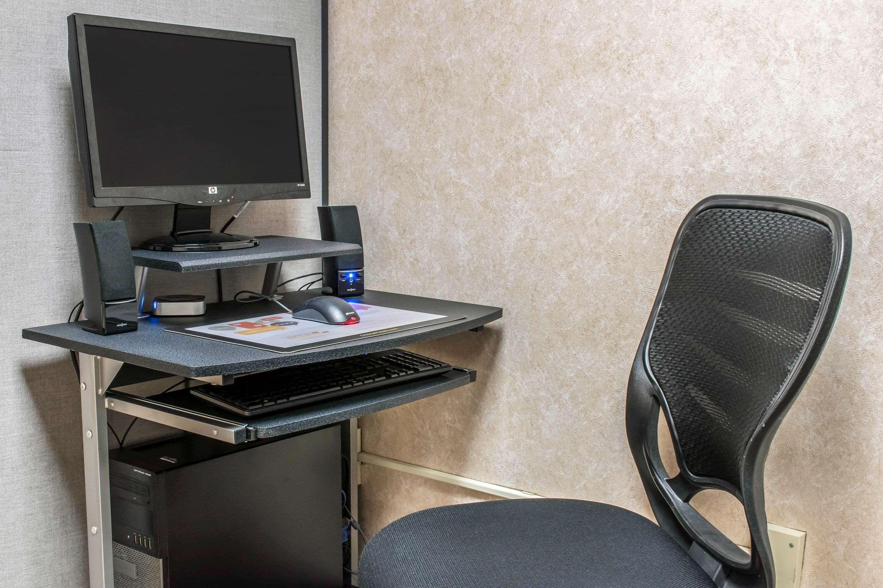 Quality Inn Arena Wilkes-Barre Eksteriør billede