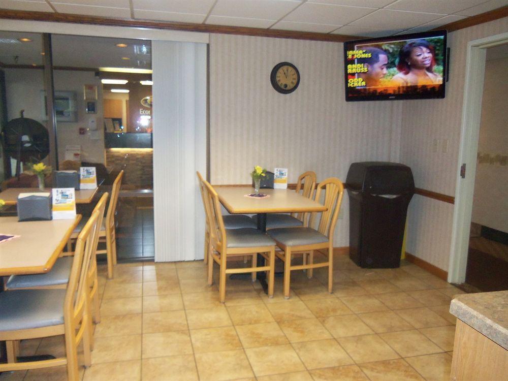 Quality Inn Arena Wilkes-Barre Eksteriør billede
