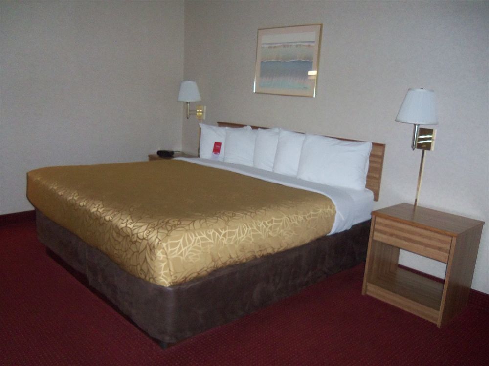 Quality Inn Arena Wilkes-Barre Eksteriør billede